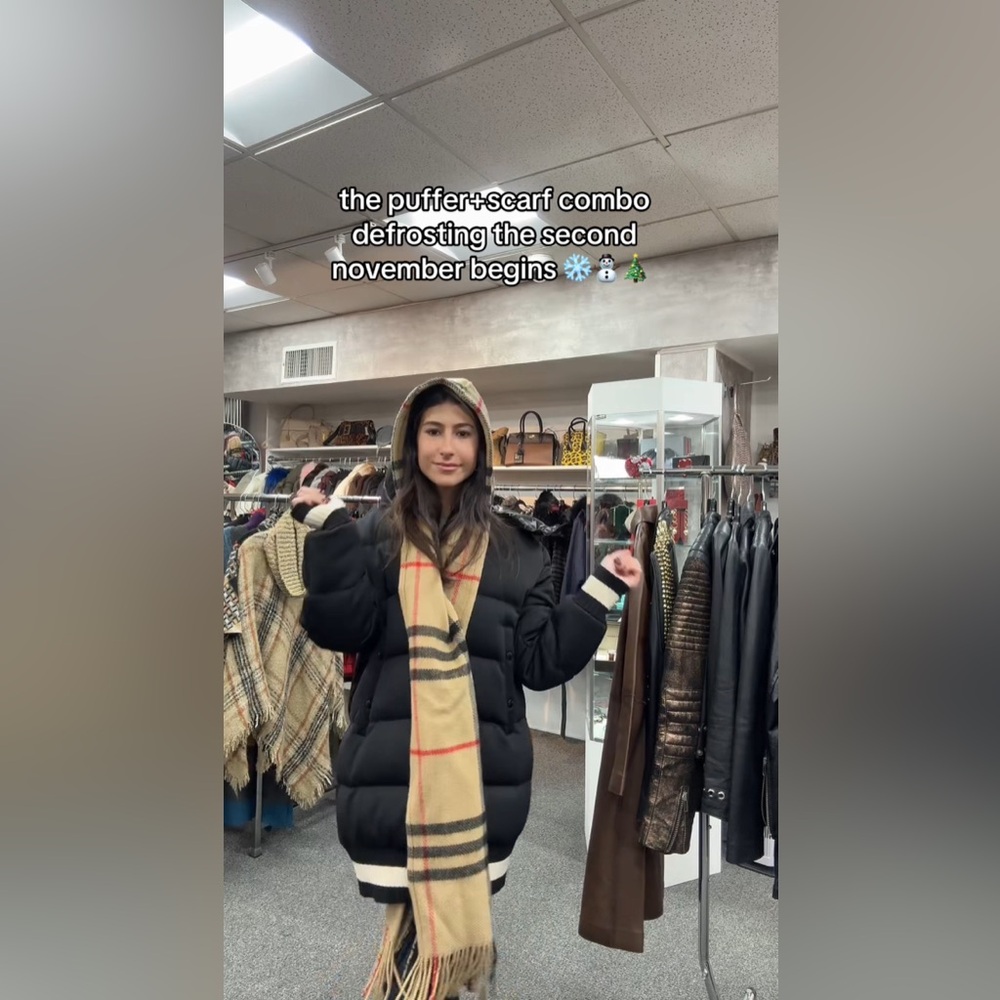 Burberry Hooded Scarf - Picture 3 of 3